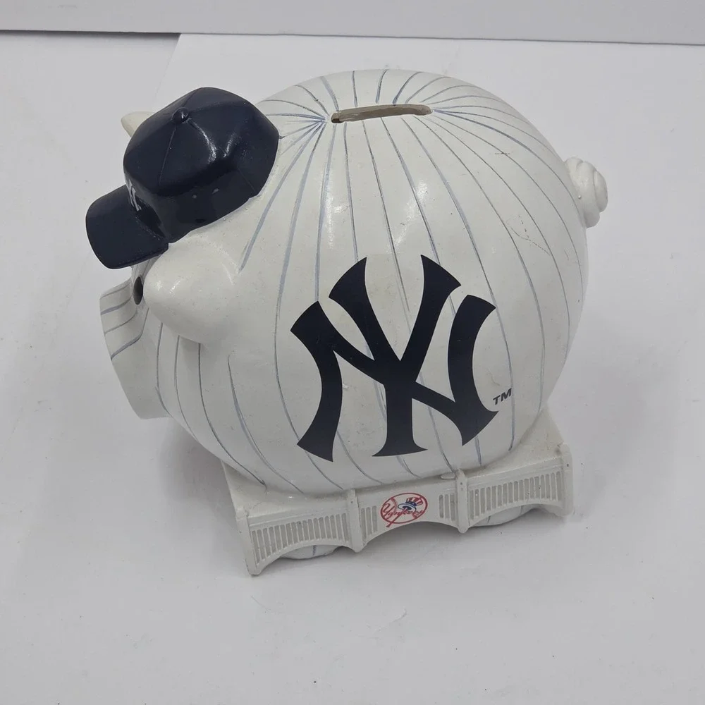 New York Yankees MLB Piggy Bank Ceramic Baseball‎ Pinstripes Team Beans 2012...